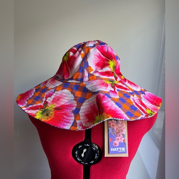 Hattie x Gorman Poppy Gingham Floppy Hat - Picture 5 of 10